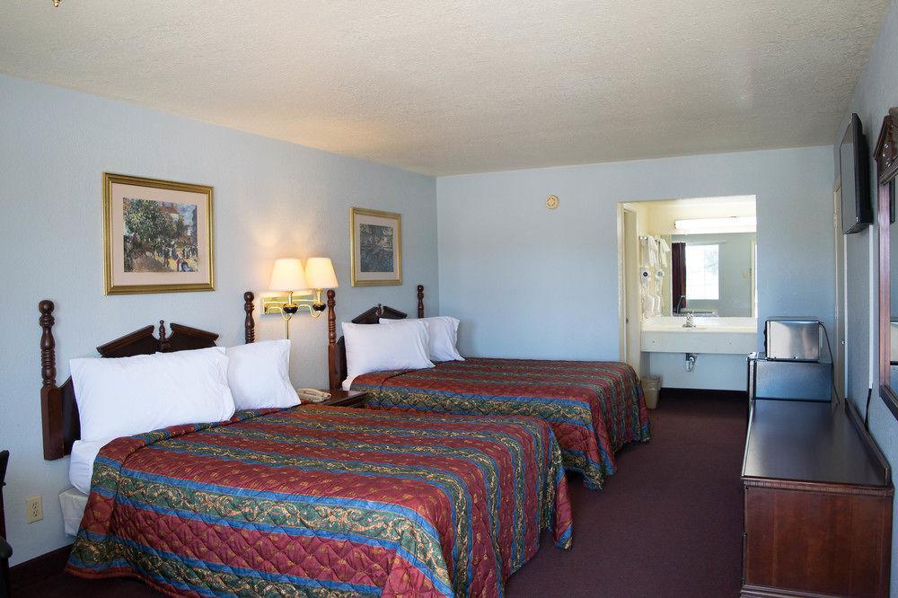 Countryside Inn Kaufman Exterior photo